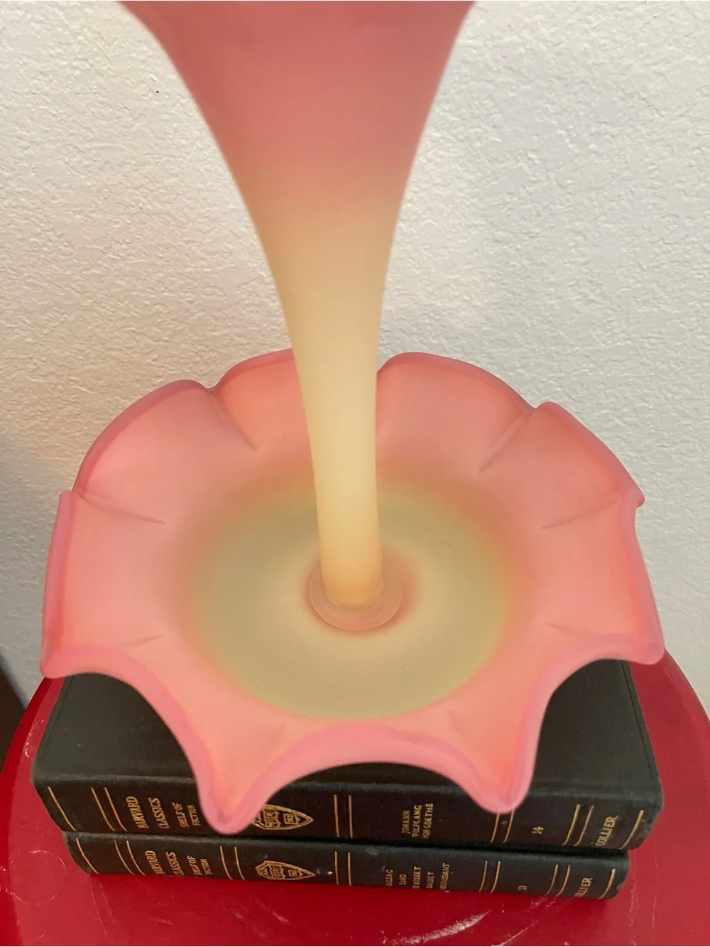 Vintage Fenton Burmese Uranium Center Horn Epergne